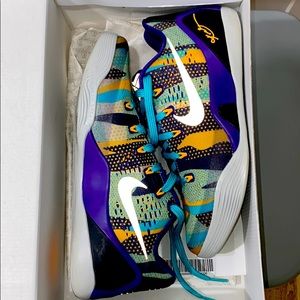 Kobe IX EM